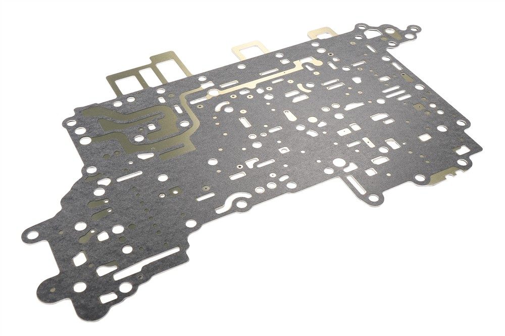 GM Genuine Parts Automatic Transmission Valve Body Separator Plate 24053668 — image 2
